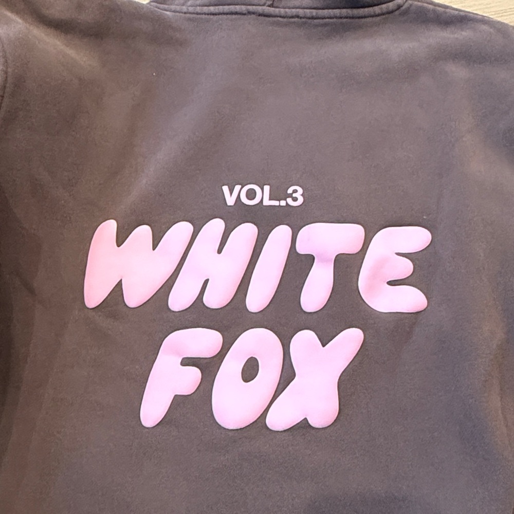 White Fox Gray Hoodie Pink Graphic - Picture 4 of 4